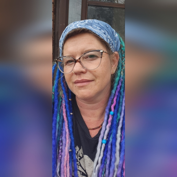 Hand dyed wool dreadlocks - Picture 8 of 8